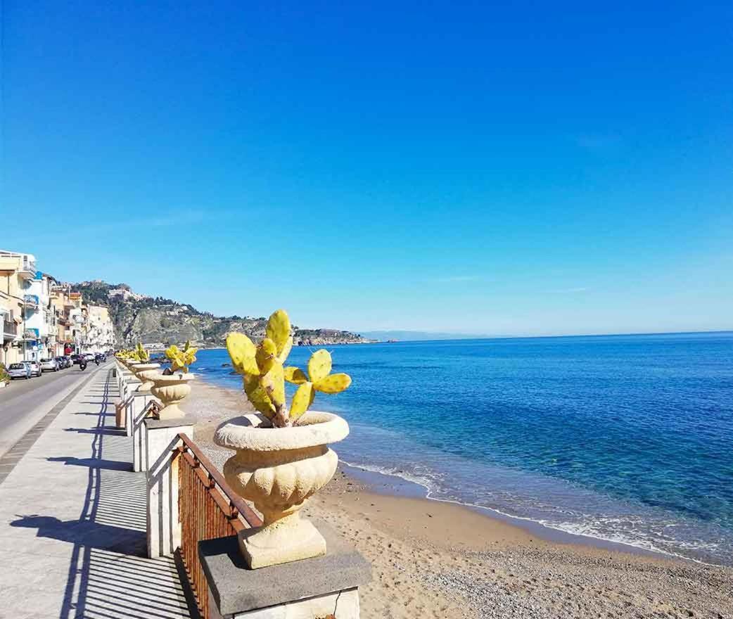 Appartamento Da Nella Giardini Naxos Exteriör bild